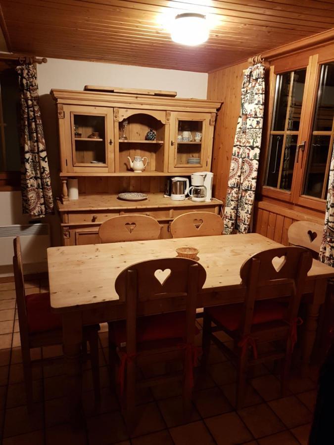 Charming Chalet With Panoramic View And Private Parking In Gruyere Gruyeres Exterior foto